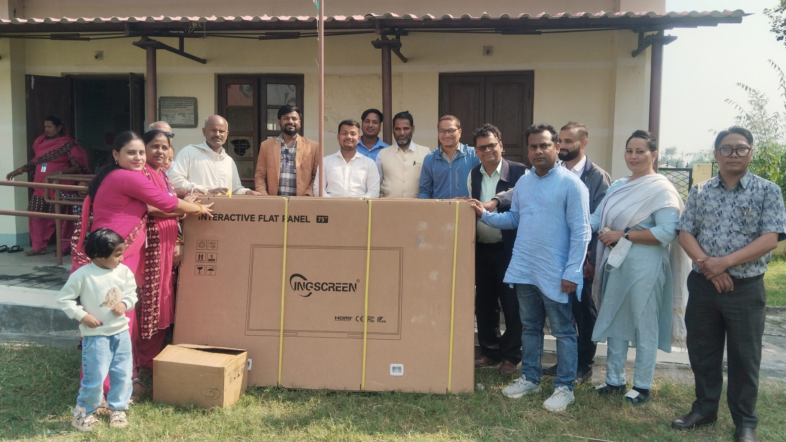 स्मार्ट बोर्ड हस्तान्तरण: प्रविधिमार्फत शिक्षाको गुणस्तर सुधारतर्फ कदम