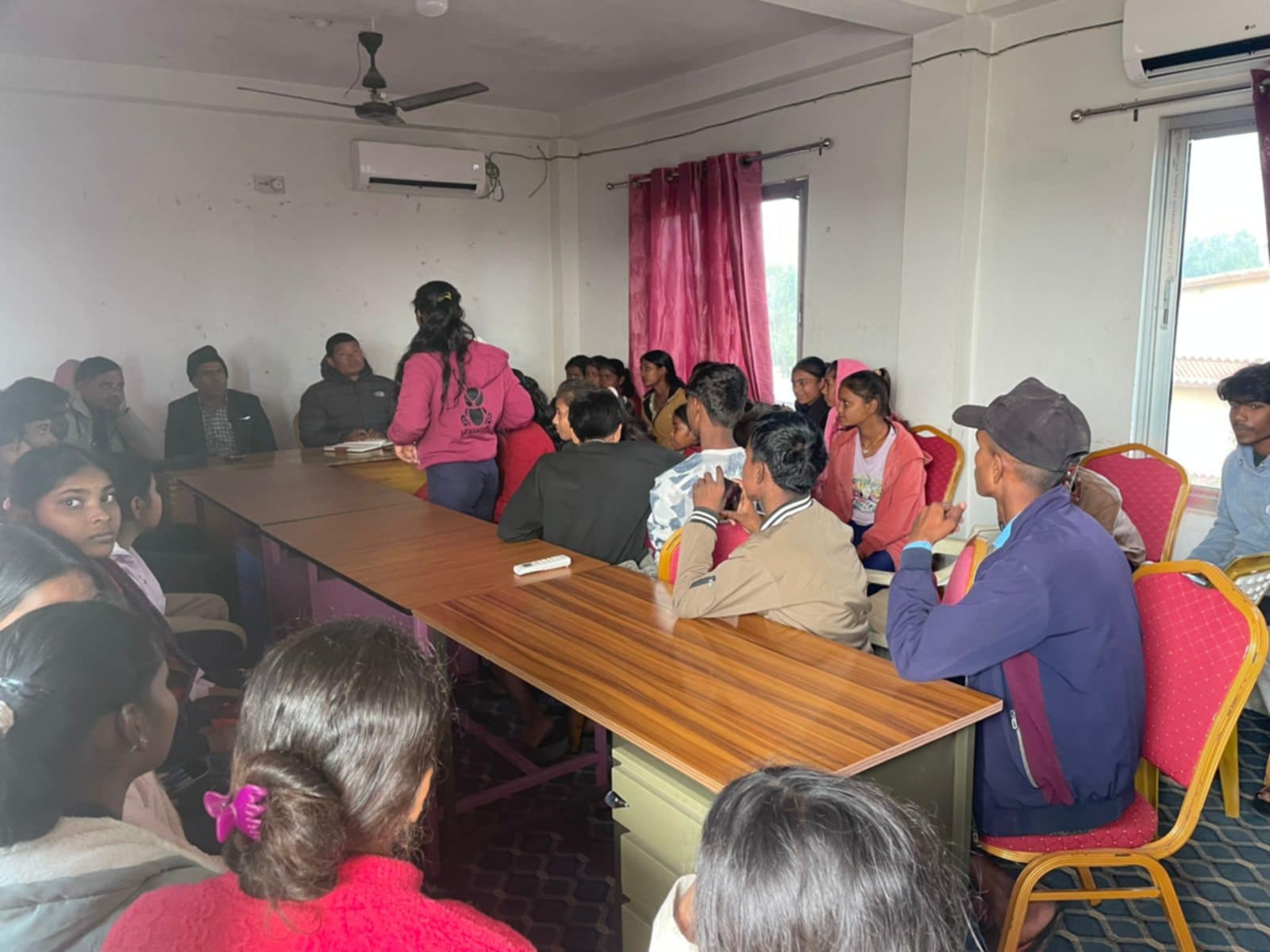 औरही ६ का मावि बैरियाका विद्यार्थीहरु द्वारा विषयगत शिक्षकको माग गर्दै आन्दोलन