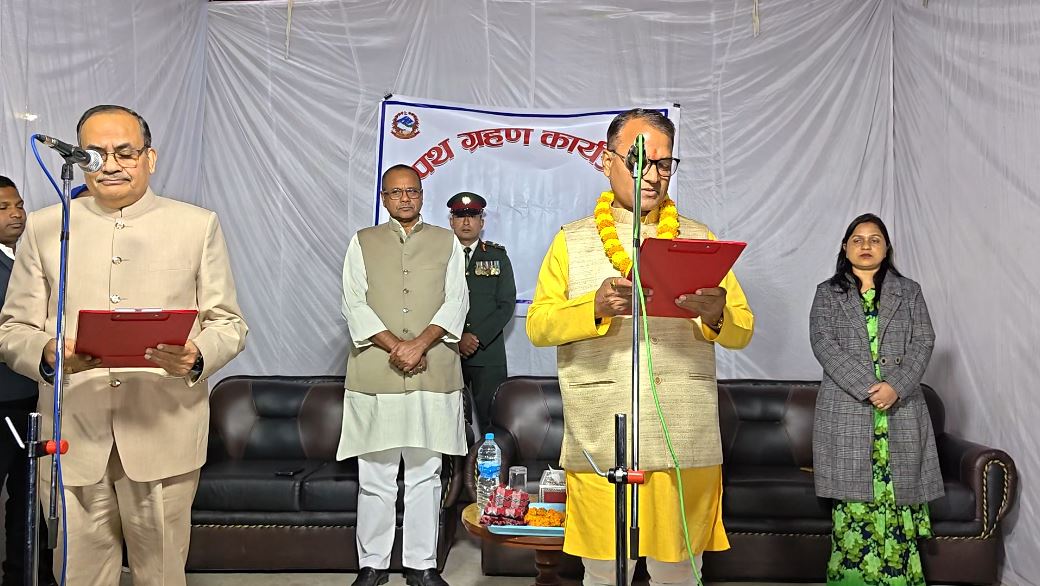 मधेश प्रदेशको तेस्रो सभामुख बनेका यादवले लिए मैथिली भाषामा शपथ