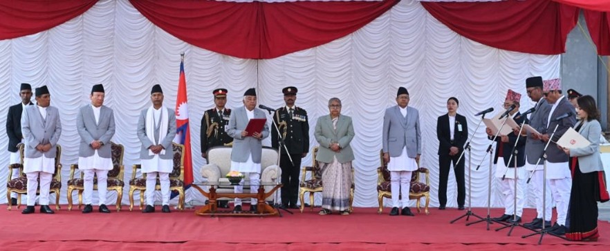 चौथो पटक मन्त्रिपरिषद् विस्तार : नवनियुक्त ४ मन्त्रीले लिए शपथ