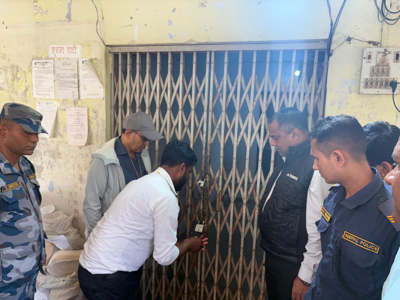 महोत्तरी–३ मा दुई घण्टा रोकिएको मतगणना पुनः सुरु