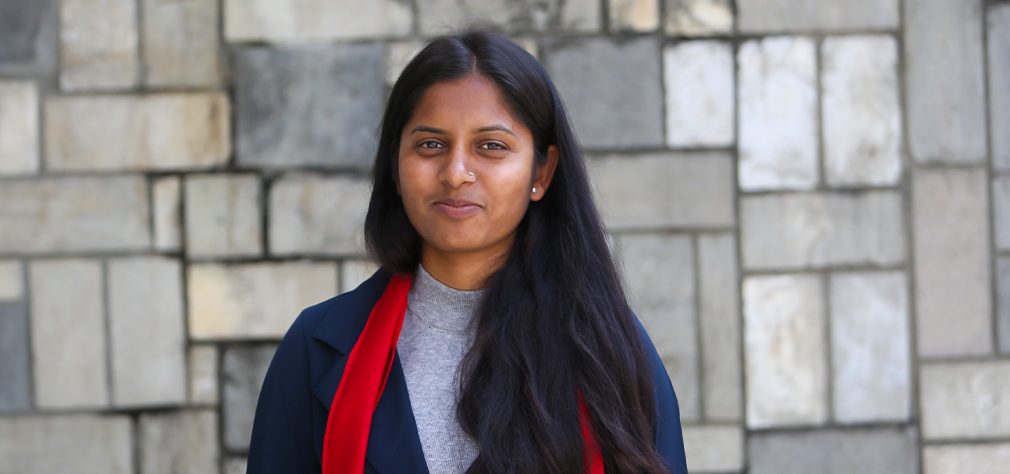 कान्छी सांसद रुबी ठाकुरको कथा: गरिबी र विभेदका पर्खाल नाघेर संसदको रोस्ट्रमतर्फ