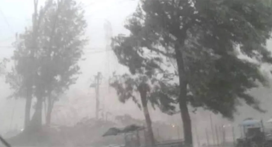 मधेश र बागमतीसहित चार प्रदेशमा हुरीबतास र सामान्य वर्षाकाे सम्भावना