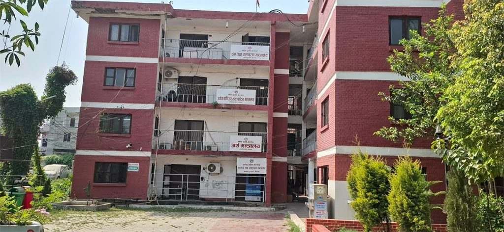 संघबाट मधेशलाई ३० अर्बभन्दा बढी स्रोत हस्तान्तरण
