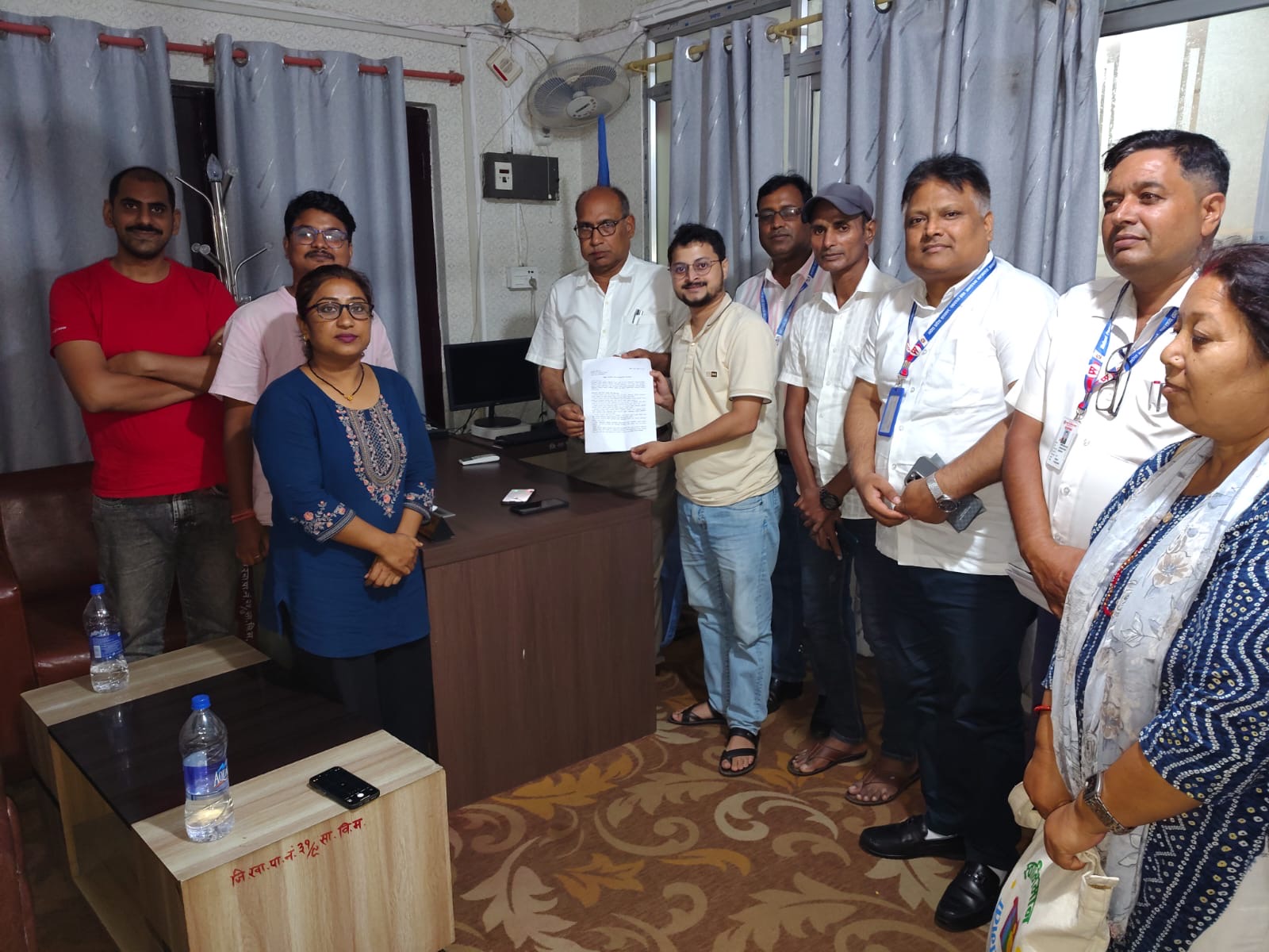 अव्यवस्थित फोहर व्यवस्थापनप्रति अधिकारकर्मीको ध्यानाकर्षण