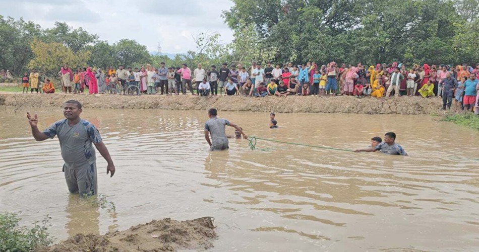 खाल्डोको पानीमा डुबेर एकै परीवारका तीन बालबालिकाको मृत्यु