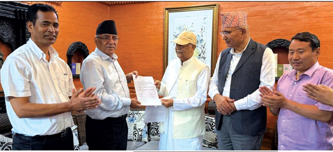 नेकपा–एमालेबीच तीनबुँदे सहमति : संयुक्त सरकार गठन गर्ने निर्णयसंगै प्रदेश सरकार फेरबदलको सम्भावना