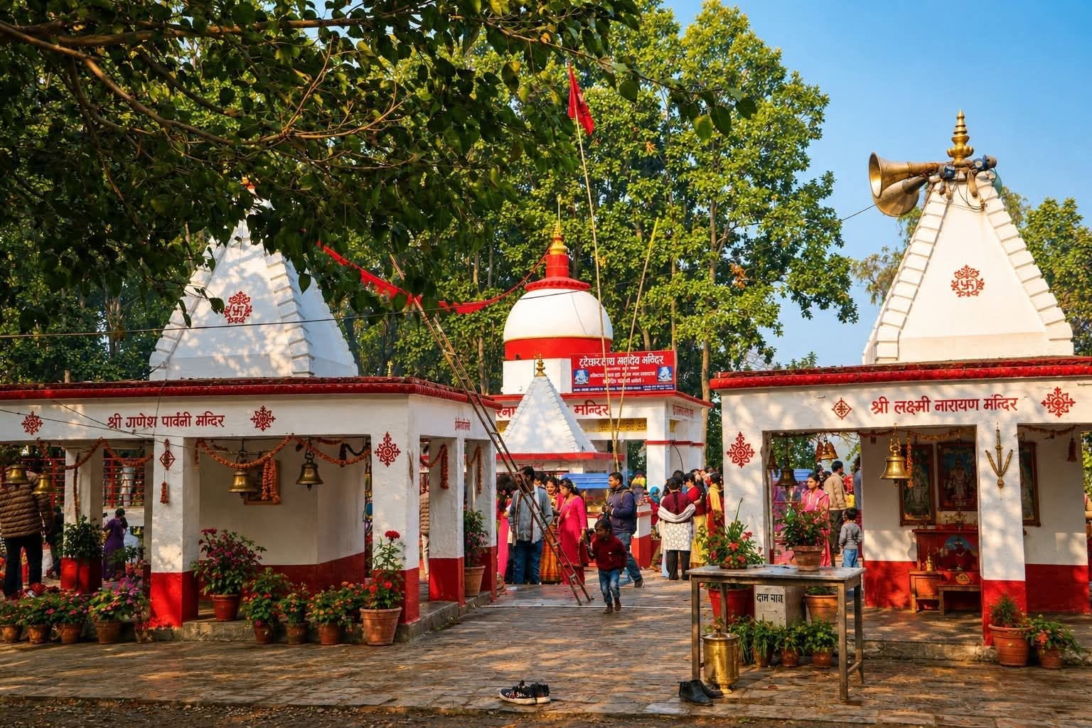 सजाइँदै टुटेश्वरनाथ मन्दिर: रङ्ग्याइँदै कैलाश