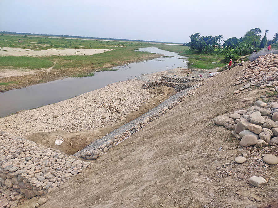 नदीमा नुहाउन गएका तीन बालबालिका पानीमा डुबेर बेपत्ता