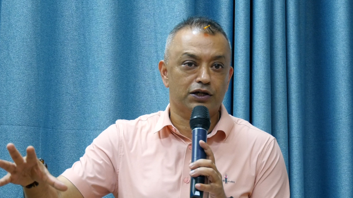 बालेनलाई गगनको सुझावः राष्ट्रसंघ महासभामा प्रमाणका साथ प्रस्तुत हुनुस्