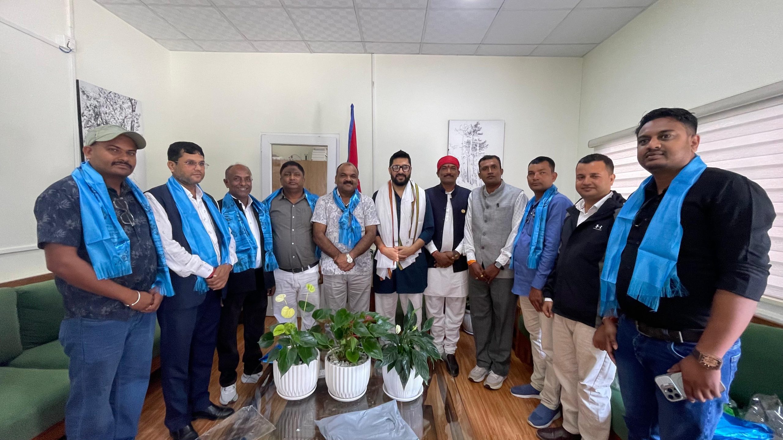 विभिन्न दलका नेता तथा जनप्रतिनिधि रास्वपामा प्रवेश