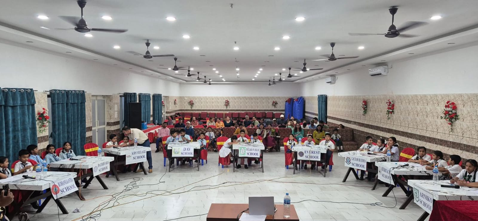 स्पेलिङ प्रतियोगितामा हेरिटेज इन्टरनेशनल स्कुल प्रथम