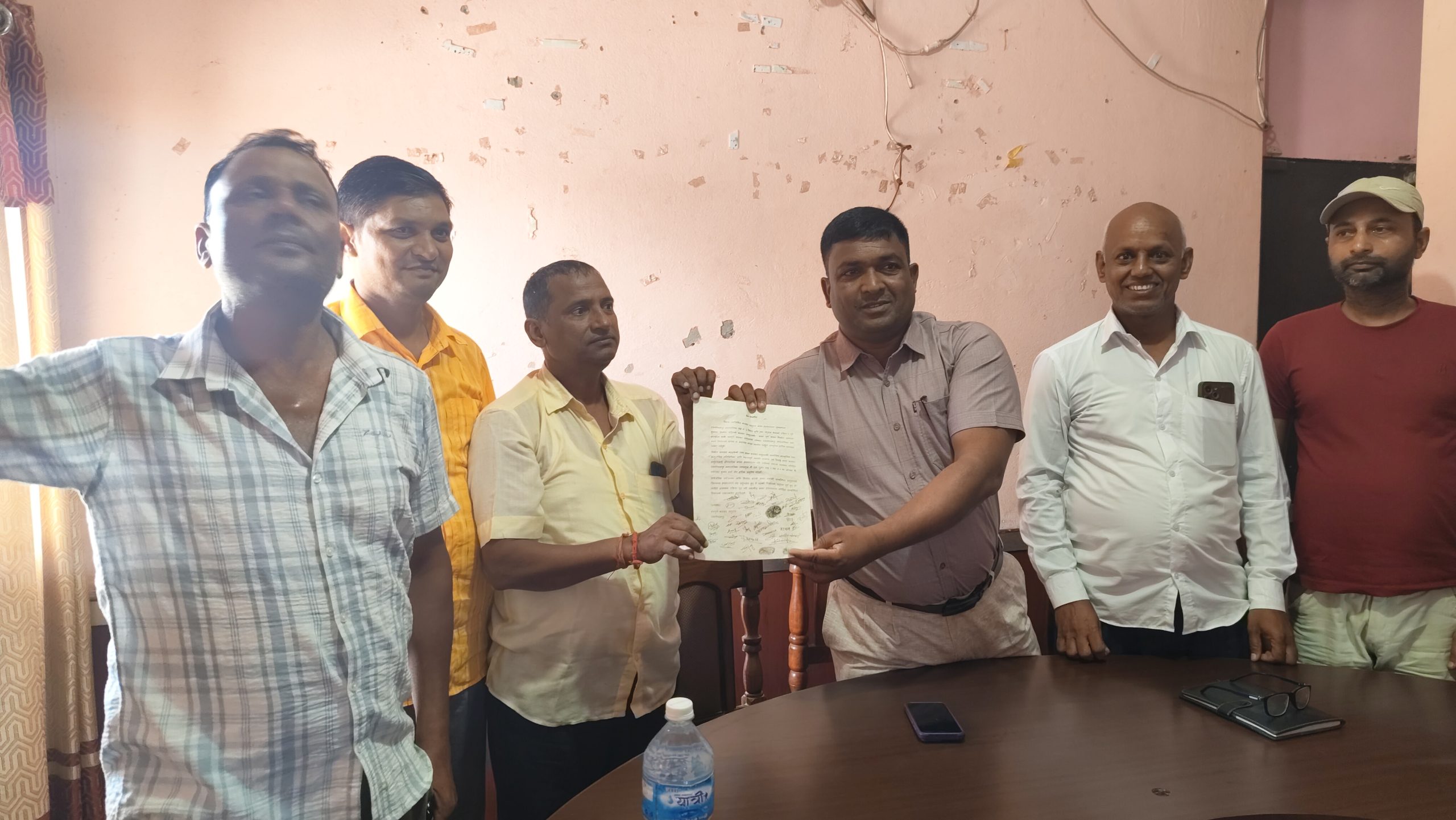 नवनिर्मित कलवार समुदाय भवन हस्तान्तरणको माग गर्दै नगरपालिकामा ज्ञापन