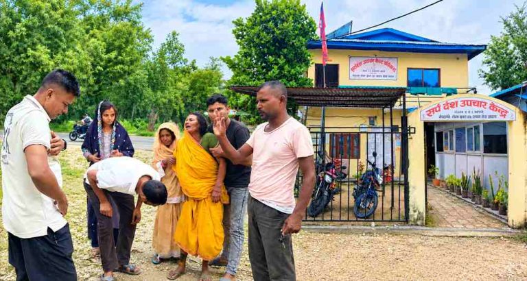 बर्दिबासमा सर्पदंश उपचार प्रभावित,केन्द्रमै छैन एन्टिभेनम