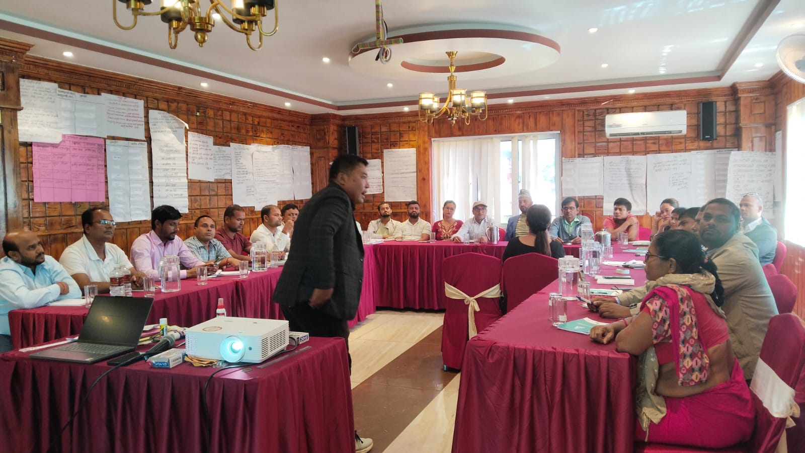 बहिरा विद्यार्थीको शिक्षामा सुधार गर्न बहिरा स्रोत शिक्षकलाई सांकेतिक भाषा तालिम